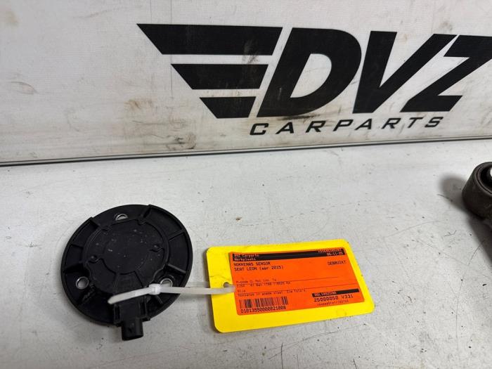 Gebruikte Nokkenas Sensor Seat Leon (5FB) 1.8 TSI Ecomotive 16V Prijs € 9,99 Margeregeling aangeboden door DVZ Carparts