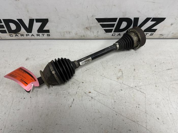 Gebruikte Aandrijfas links-voor Volkswagen Polo VI (AW1) 1.6 TDI 16V 80 Prijs € 95,00 Margeregeling aangeboden door DVZ Carparts