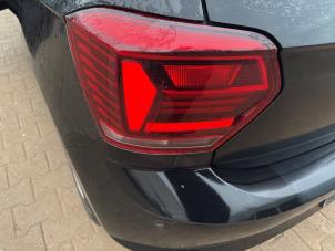 Gebruikte Achterlicht links Volkswagen Polo VI (AW1) 1.0 MPI 12V Prijs € 58,00 Inclusief btw aangeboden door DVZ Carparts