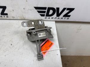 Gebruikte Motorsteun Volkswagen Polo VI (AW1) 1.0 MPi 12V Prijs € 24,95 Margeregeling aangeboden door DVZ Carparts