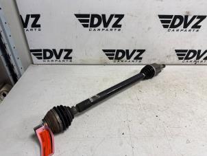 Gebruikte Cardanas rechts-voor (VWA) Volkswagen Golf VIII (CD1) 2.0 TDI BlueMotion 16V Prijs € 195,00 Inclusief btw aangeboden door DVZ Carparts