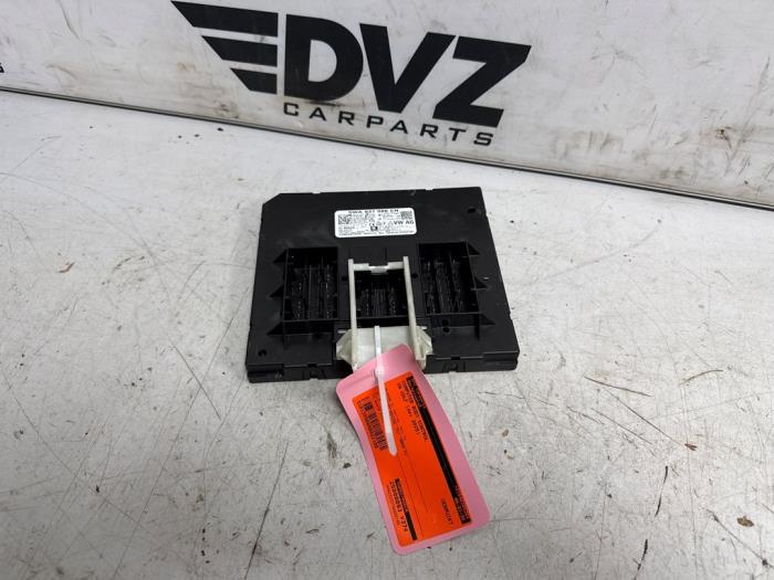 Gebruikte BCM Volkswagen Golf VIII (CD1) 2.0 TDI BlueMotion 16V Prijs € 125,01 Inclusief btw aangeboden door DVZ Carparts
