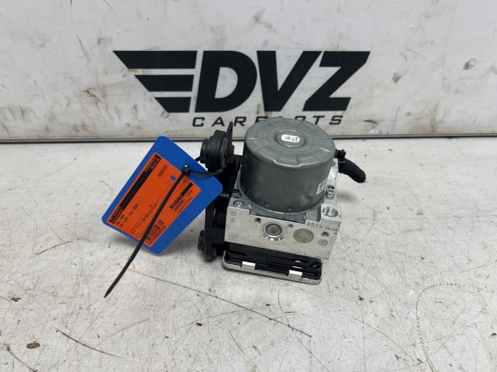 Gebruikte ABS Pomp Volkswagen T-Roc I 2.0 TDI 150 16V Prijs € 80,00 Margeregeling aangeboden door DVZ Carparts