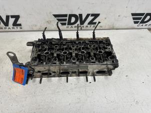 Gebruikte Cilinderkop Volkswagen Golf VII (AUA) 1.6 TDI BlueMotion 16V Prijs € 175,00 Margeregeling aangeboden door DVZ Carparts