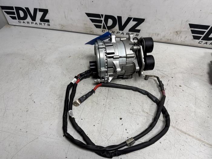 Gebruikte Dynamo Mercedes SL AMG (R232) 2.0 43 AMG 16V EQ Boost Prijs € 999,99 Inclusief btw aangeboden door DVZ Carparts