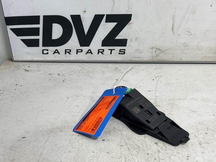 Gebruikte Remassistent sensor Volkswagen Up! (121) 1.0 12V 60 Prijs € 19,95 Margeregeling aangeboden door DVZ Carparts