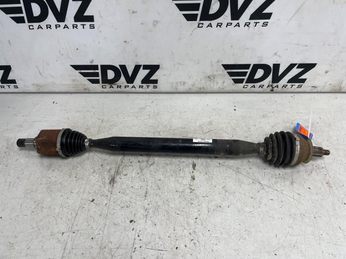 Gebruikte Aandrijfas rechts-voor Volkswagen Taigo 1.0 TSI 95 12V Prijs € 199,99 Inclusief btw aangeboden door DVZ Carparts