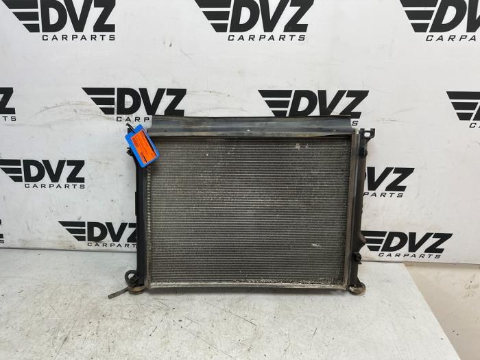 Gebruikte Radiateur Dodge Challenger Prijs € 74,99 Margeregeling aangeboden door DVZ Carparts