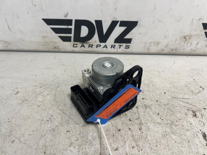Gebruikte ABS Pomp Skoda Octavia Combi (NXAC) Prijs € 249,99 Inclusief btw aangeboden door DVZ Carparts