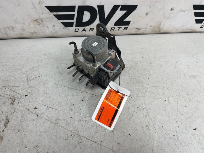 Gebruikte ABS Pomp Skoda Octavia Combi (5EAC) 2.0 TDI RS 16V Prijs € 49,98 Margeregeling aangeboden door DVZ Carparts