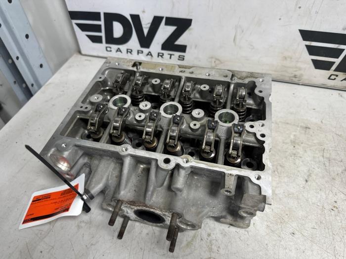 Gebruikte Cilinderkop Volkswagen Polo VI (AW1) 1.0 TSI 12V Prijs € 199,99 Margeregeling aangeboden door DVZ Carparts