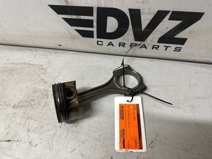 Gebruikte Zuiger Audi RS7 Sportback (4GA/4GF) 4.0 V8 TFSI 32V Prijs € 144,99 Margeregeling aangeboden door DVZ Carparts