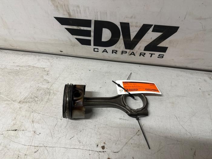 Gebruikte Zuiger Audi RS7 Sportback (4GA/4GF) 4.0 V8 TFSI 32V Prijs € 144,99 Margeregeling aangeboden door DVZ Carparts