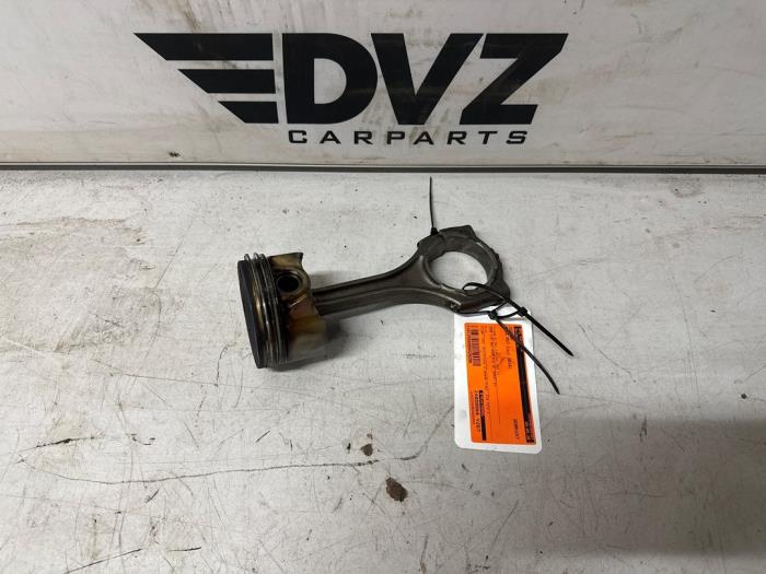 Gebruikte Zuiger Audi RS7 Sportback (4GA/4GF) 4.0 V8 TFSI 32V Prijs € 144,99 Margeregeling aangeboden door DVZ Carparts