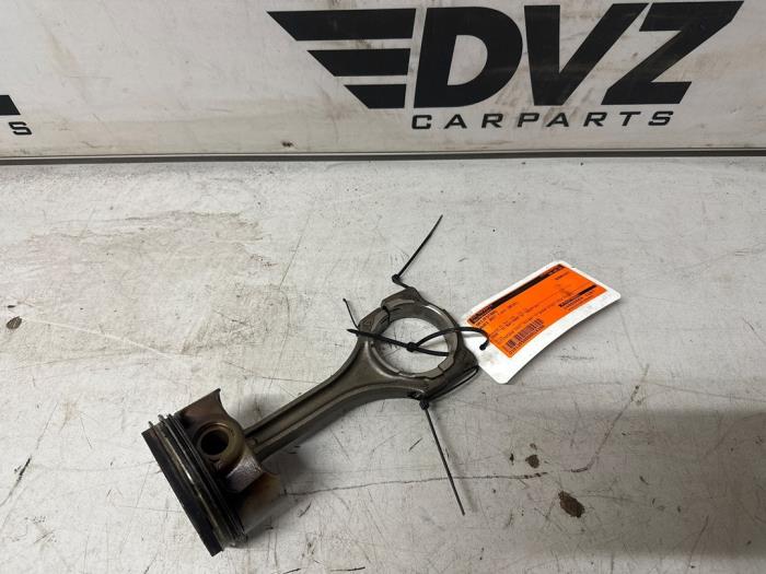 Gebruikte Drijfstang Audi RS7 Sportback (4GA/4GF) 4.0 V8 TFSI 32V Prijs € 144,99 Margeregeling aangeboden door DVZ Carparts