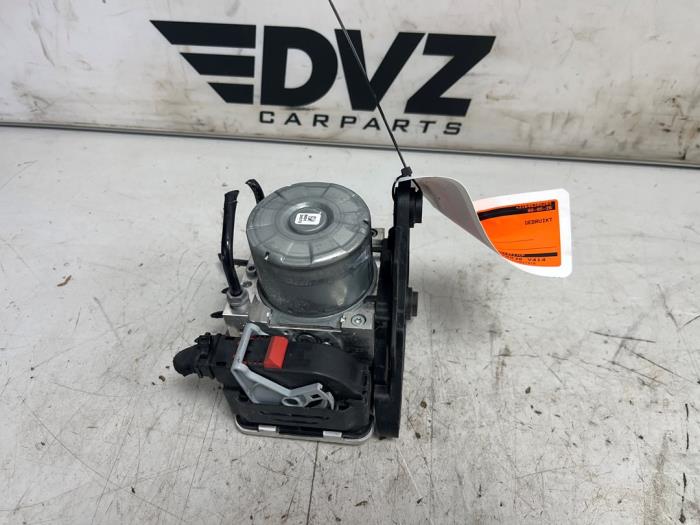 Gebruikte ABS Pomp Volkswagen T-Roc I 2.0 TSI 16V 4Motion Prijs € 27,00 Margeregeling aangeboden door DVZ Carparts