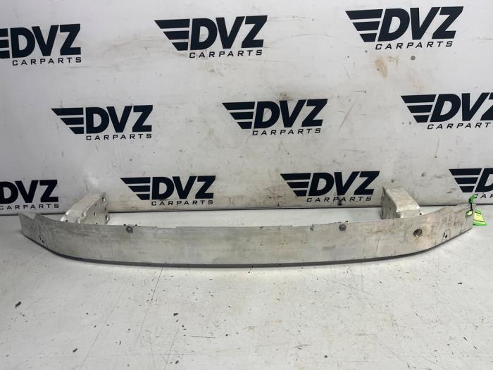 Gebruikte Bumperbalk voor Mini Mini (F56) 1.5 12V One Prijs € 89,99 Margeregeling aangeboden door DVZ Carparts