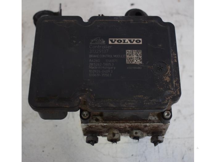 Gebruikte ABS Pomp Volvo XC60 I (DZ) Prijs € 84,70 Inclusief btw aangeboden door Autoafbraak Meiresonne