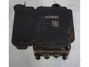 Gebruikte ABS Pomp Volvo XC60 I (DZ) Prijs € 84,70 Inclusief btw aangeboden door Autoafbraak Meiresonne