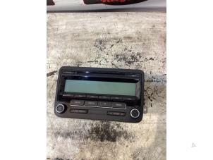 Gebruikte Radio Volkswagen Polo V (6R) 1.2 TDI 12V BlueMotion Prijs € 36,30 Inclusief btw aangeboden door Autoafbraak Meiresonne