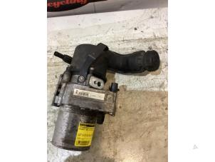 Gebruikte Servopomp Peugeot 508 SW (8E/8U) 2.0 HDiF 16V Autom. Prijs € 60,50 Inclusief btw aangeboden door Autoafbraak Meiresonne