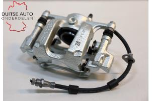 Gebruikte Remklauw (Tang) rechts-voor Ford Puma 1.0 Ti-VCT EcoBoost mHEV 12V Prijs € 121,00 Inclusief btw aangeboden door Duitse Auto Onderdelen