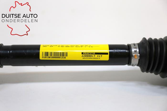 Aandrijfas links-voor van een Audi Q7 (4MB/4MG) 3.0 TFSI V6 24V 2017