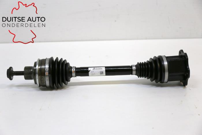 Aandrijfas links-voor van een Audi Q7 (4MB/4MG) 3.0 TFSI V6 24V 2017