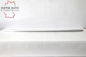Gebruikte Roofrail rechts Volkswagen Touareg (7PA/PH) 3.0 TDI V6 24V Prijs € 102,85 Inclusief btw aangeboden door Duitse Auto Onderdelen