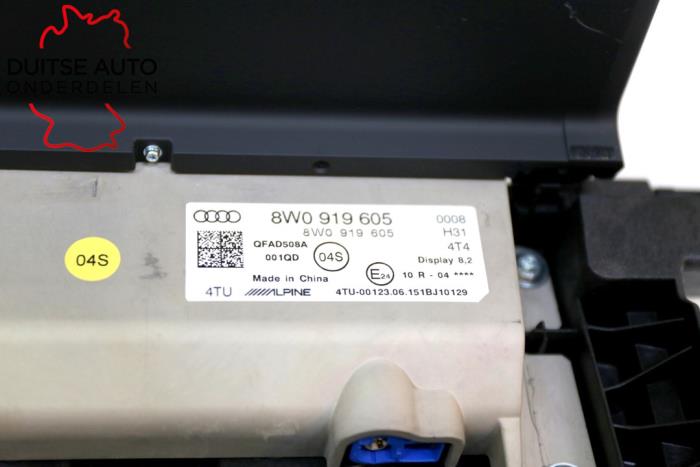 Navigatie Display van een Audi A4 Quattro (B9) 3.0 TDI V6 24V 2017