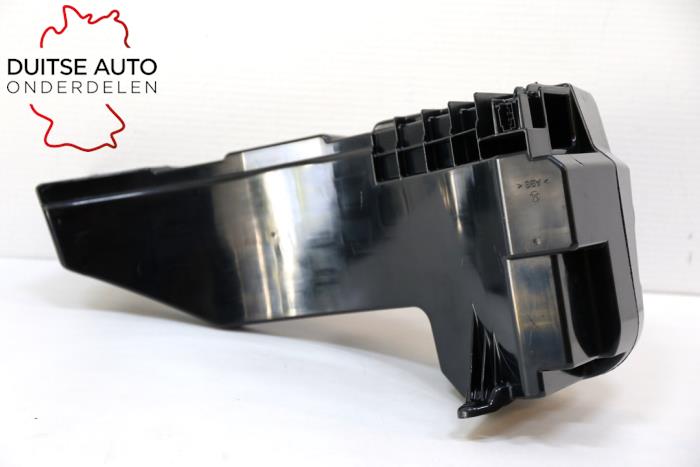 Subwoofer van een Audi A6 Avant (C7) 2.0 TDI 16V 2017