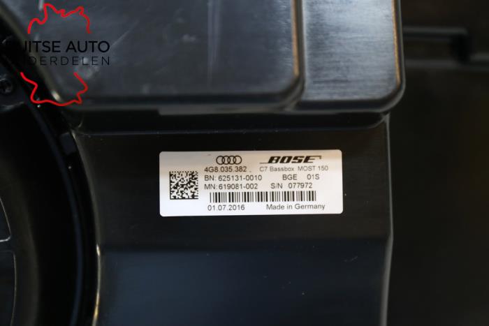 Subwoofer van een Audi A6 Avant (C7) 2.0 TDI 16V 2017