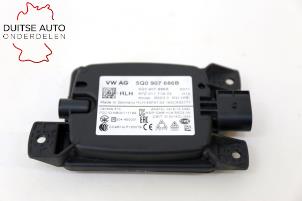 Gebruikte Side assist sensor Volkswagen Golf VII (AUA) 1.4 GTE 16V Prijs € 80,01 Inclusief btw aangeboden door Duitse Auto Onderdelen