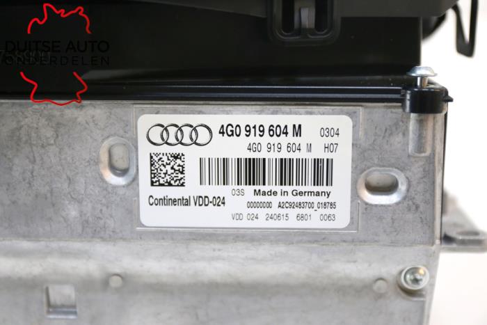 Head-up display van een Audi A6 (C7) 3.0 V6 24V TFSI Quattro 2016