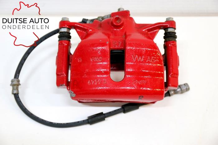 Remklauw (Tang) rechts-voor van een Skoda Octavia (5EAA) 2.0 TSI 16V 2017