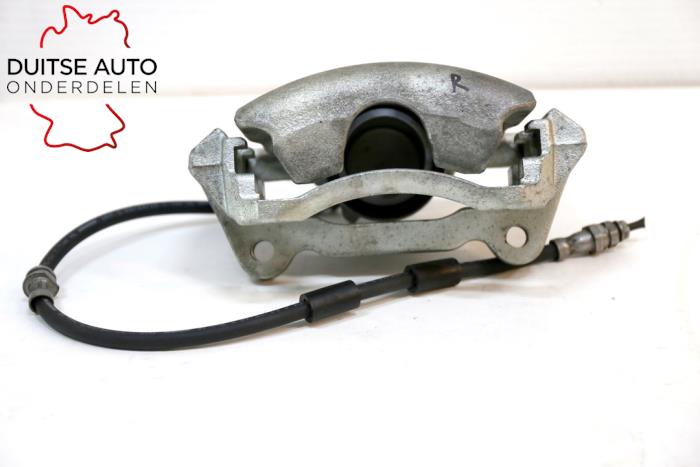 Remklauw (Tang) rechts-voor van een Audi Q2 (GAB/GAG) 2.0 TDI 16V 150 Quattro 2016