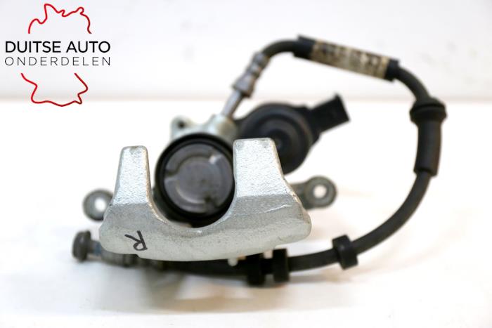 Remklauw (Tang) rechts-achter van een Audi S5 Limousine (FU2) 2.0 TDI 16V 2017