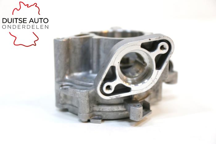 Vacuumpomp (Benzine) van een Audi S3 Limousine (8VM/8VS) 2.0 TFSI 16V 2017