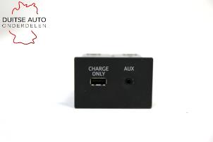Gebruikte AUX/USB aansluiting Audi A6 (C7) 3.0 TDI V6 24V Quattro Prijs € 99,99 Inclusief btw aangeboden door Duitse Auto Onderdelen