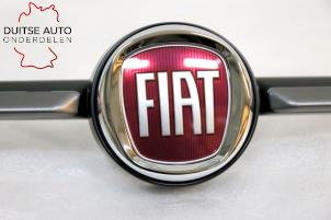 Nieuwe Grille Lijst Fiat 500 (312) 1.3 MJTD 16V Prijs € 99,99 Inclusief btw aangeboden door Duitse Auto Onderdelen