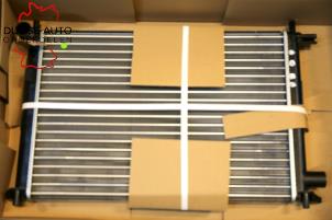 Gebruikte Radiateur Mazda 121 (JA/JB) 1.3 Prijs € 130,00 Inclusief btw aangeboden door Duitse Auto Onderdelen