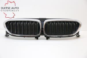 Gebruikte Grille BMW 5 serie Touring (G31) 523d 2.0 TwinPower Turbo 16V Prijs € 482,79 Inclusief btw aangeboden door Duitse Auto Onderdelen