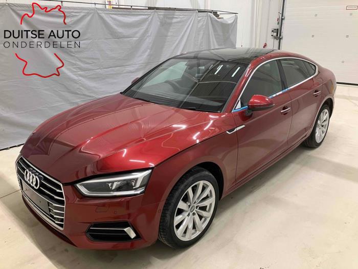 Licht Schakelaar van een Audi A5 Sportback (F5A/F5F) 1.4 TFSI 16V 2019