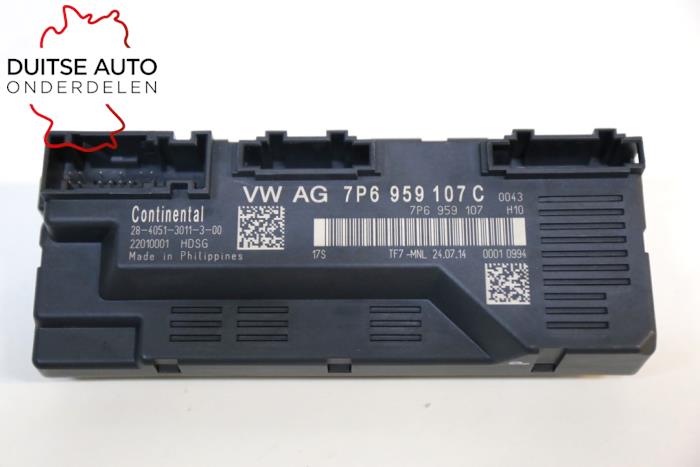 Module achterklep motor van een Volkswagen Touareg (7PA/PH) 3.0 TDI V6 24V BlueMotion Technology SCR 2015