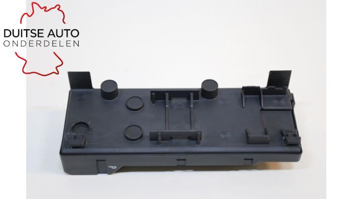 Module achterklep motor van een Volkswagen Touareg (7PA/PH) 3.0 TDI V6 24V BlueMotion Technology SCR 2015