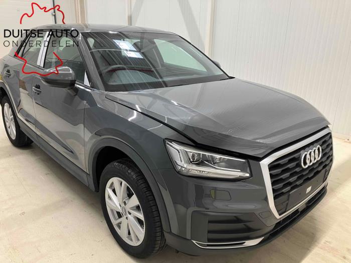 Remklauw (Tang) rechts-voor van een Audi Q2 (GAB/GAG) 1.0 30 TFSI 12V 2020