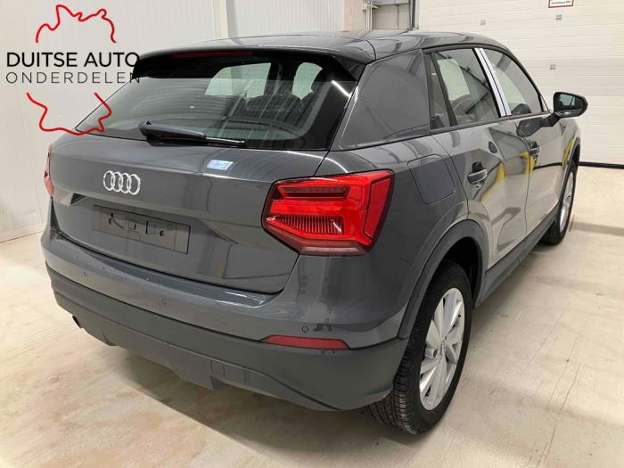 Remklauw (Tang) rechts-voor van een Audi Q2 (GAB/GAG) 1.0 30 TFSI 12V 2020