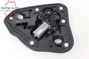 Gebruikte Sluithulpmotor portier links-achter Audi RS7 Sportback (4GA/4GF) 4.0 V8 TFSI Performance 32V Prijs € 72,60 Inclusief btw aangeboden door Duitse Auto Onderdelen