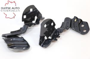 Nieuwe Motorkap Scharnier Tesla Model 3 Long Range 72kWh Prijs € 250,00 Inclusief btw aangeboden door Duitse Auto Onderdelen