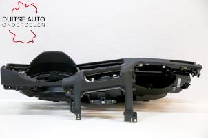 Gebruikte Dashboard Audi Q3 (F3B) 2.0 35 TDI 16V Prijs € 968,00 Inclusief btw aangeboden door Duitse Auto Onderdelen